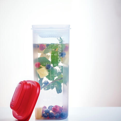 Tupperware Slimline Kande 2 l med si 