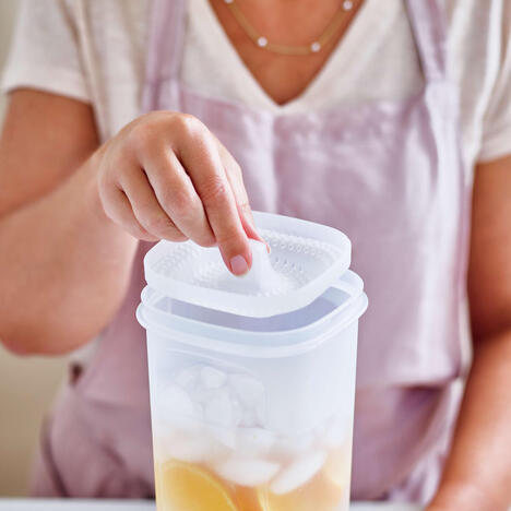 Tupperware Slimline Kande 2 l med si 