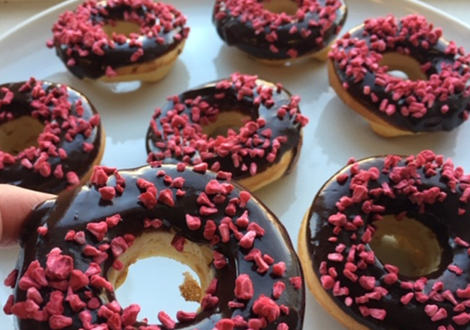 Tupperware Donuts med ganache 